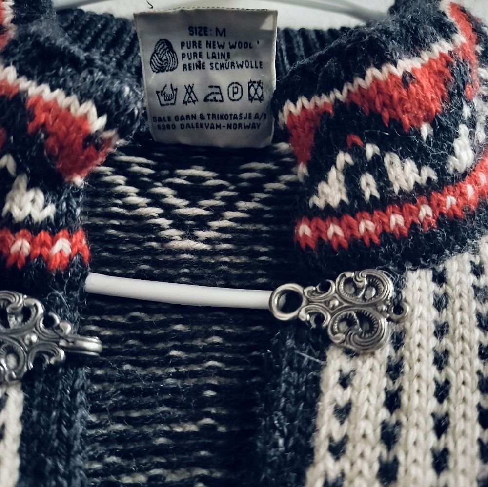 Vintage 90s Dale of Norway Wool sweater S Norwegian Men's Nordic sweater - Picture 5 of 9